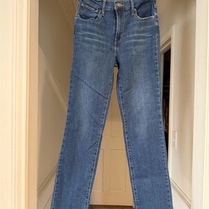 Levi’s 724 High Rise Straight Jean